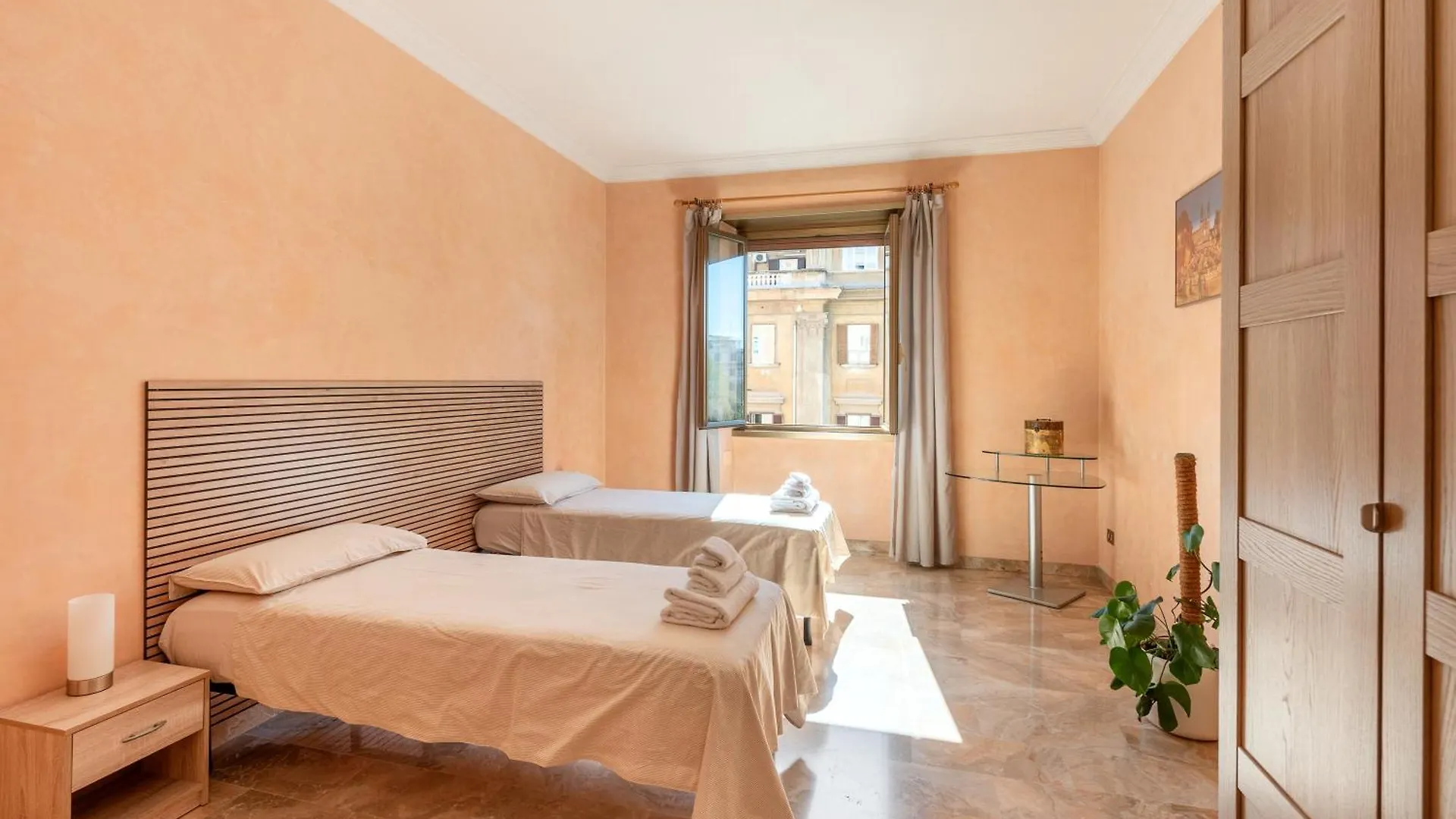 Apartment27 Roma 0*,  Italia