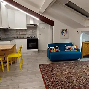 Casa Gorla , Milano Italia