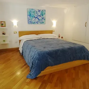 Mezzocannone House , Napoli Italia